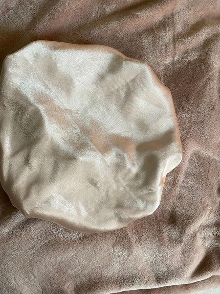 REVERSIBLE SILK BONNET